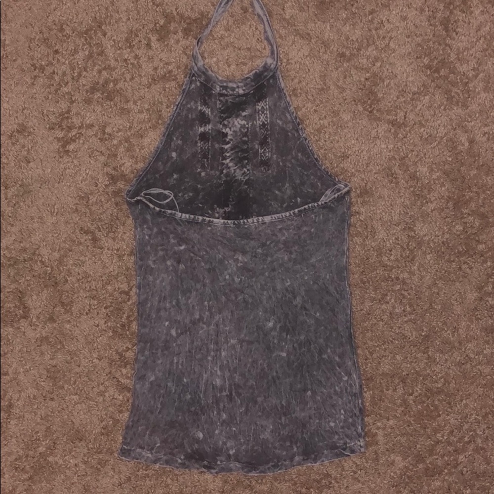 Halter top - Picture 3 of 3